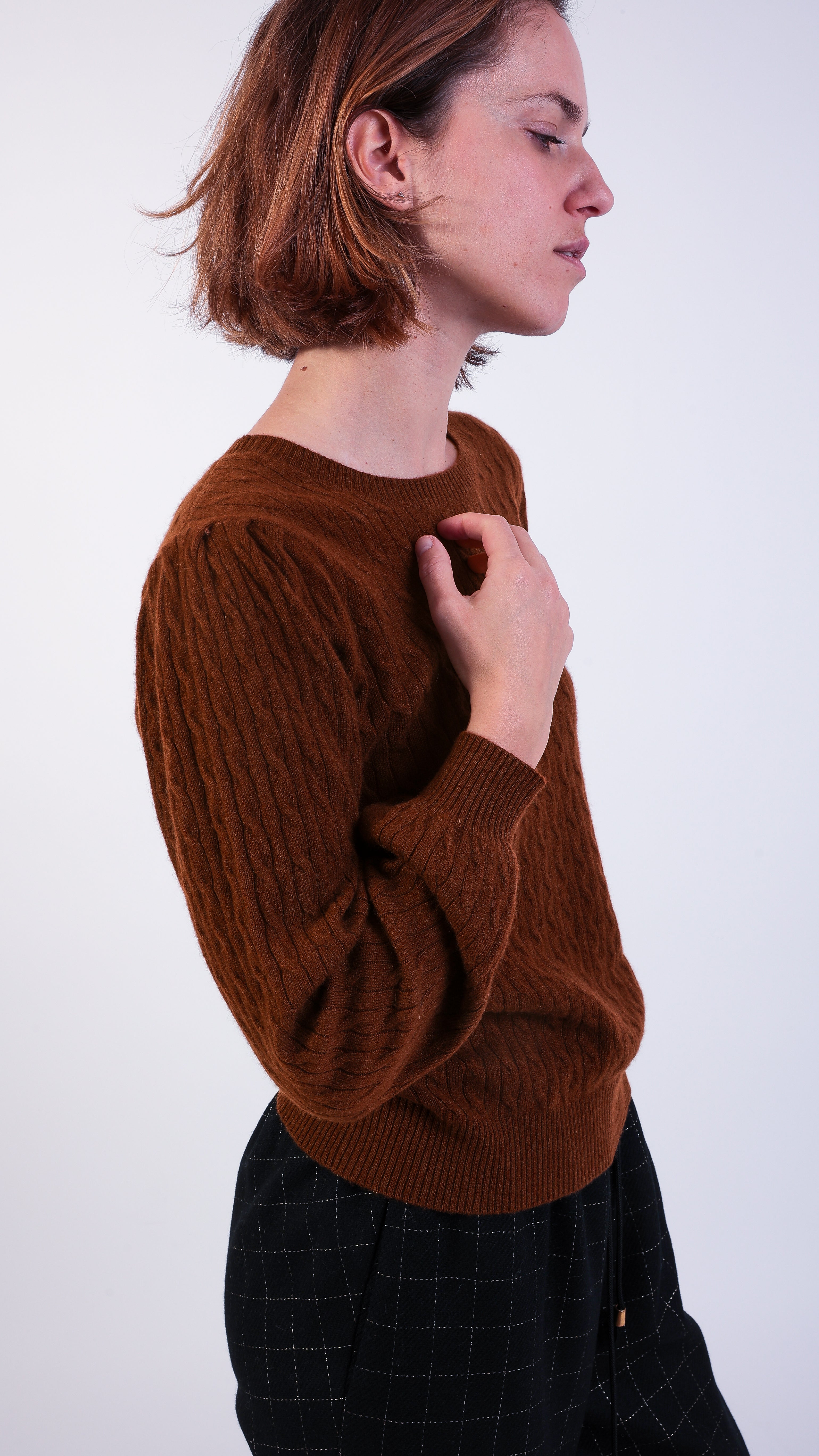 woman wearing VAAI brown cable Knit Balloon Sleeve Jumper